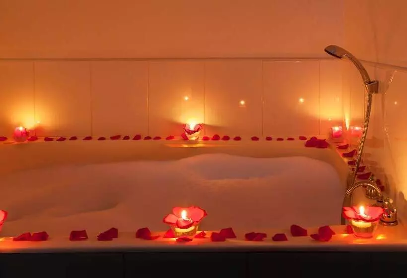 فندق 104 Art Suites