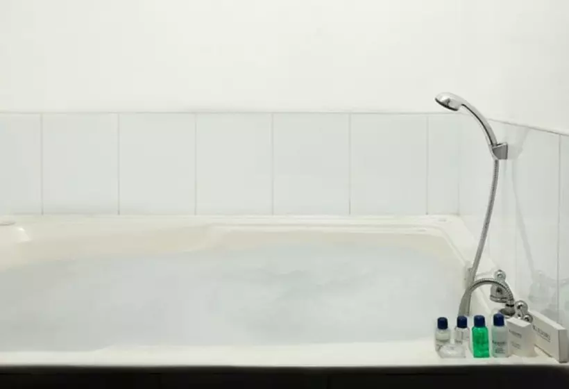 فندق 104 Art Suites