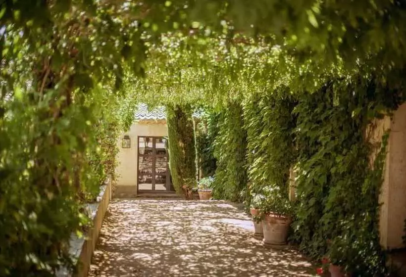 Отель Caserio De Lobones