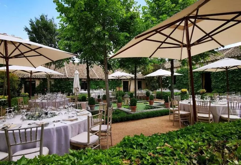 Отель Caserio De Lobones