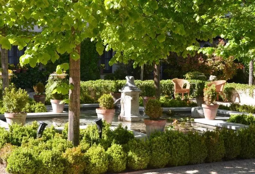 Отель Caserio De Lobones