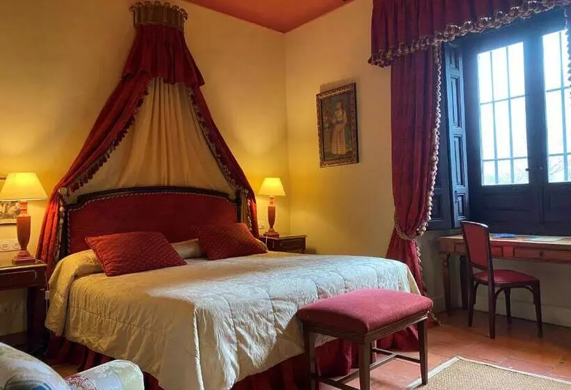 Отель Caserio De Lobones