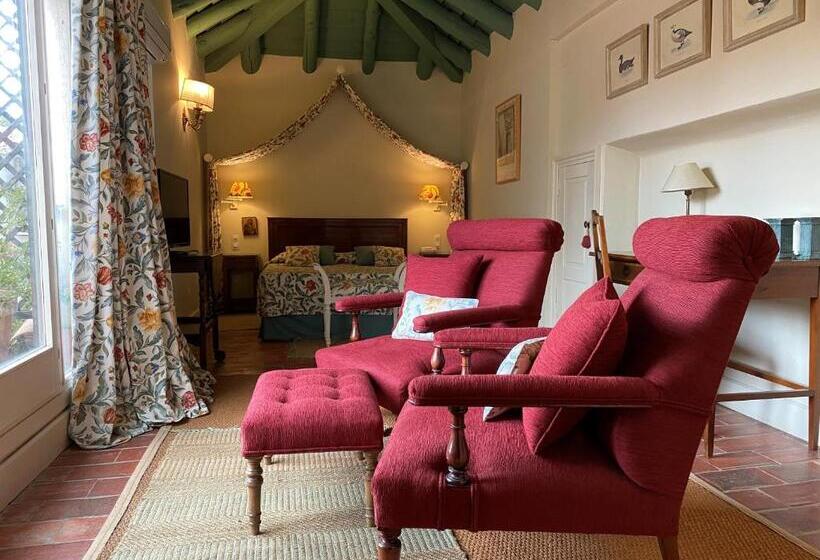 Отель Caserio De Lobones