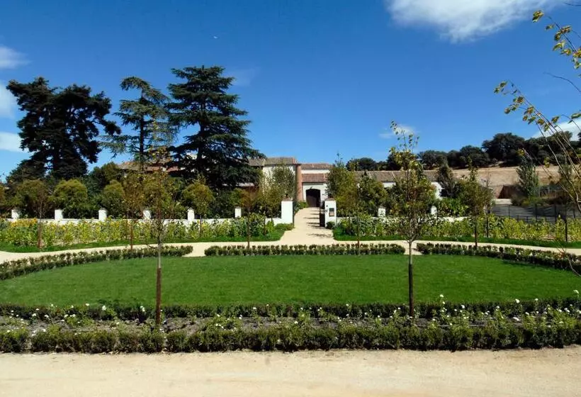 Отель Caserio De Lobones