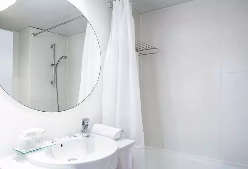 Отель Ciutat Vella