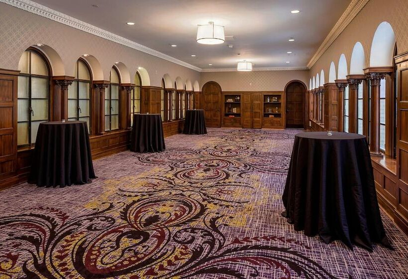 فندق Courtyard By Marriott San Diego Downtown