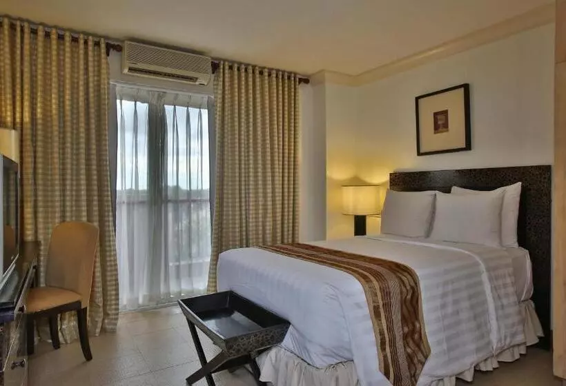 Hotel Crown Regency Suites Mactan
