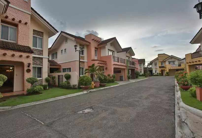 Hotel Crown Regency Suites Mactan