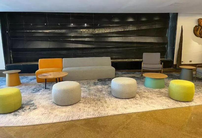 Hotel Crown Regency Suites Mactan