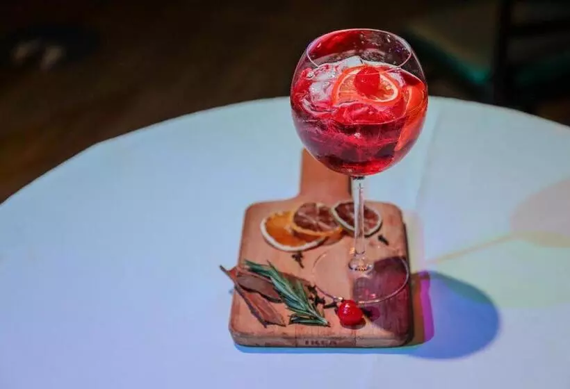 هتل Danat Jebel Dhanna Resort