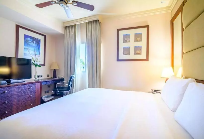 هتل Danat Jebel Dhanna Resort