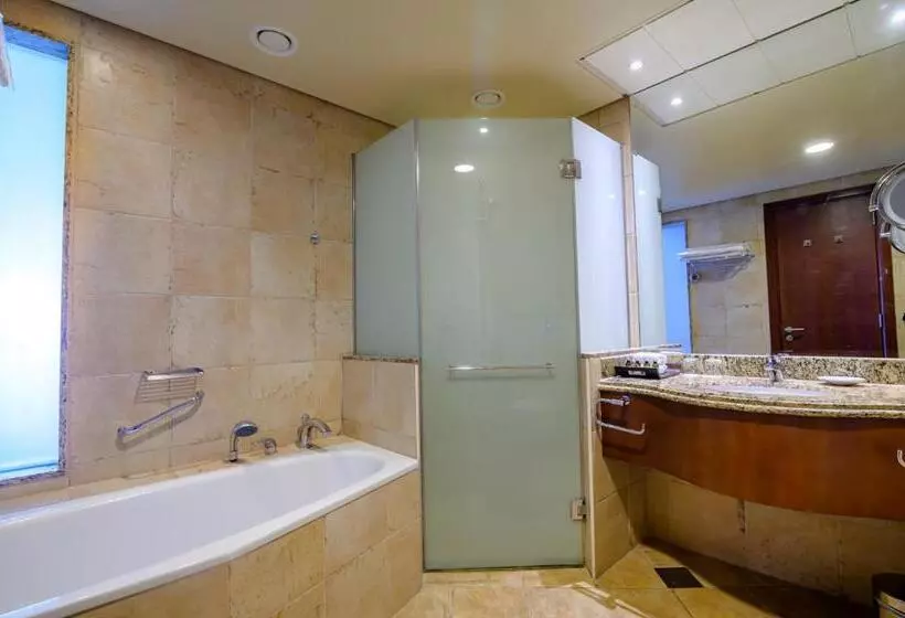 هتل Danat Jebel Dhanna Resort