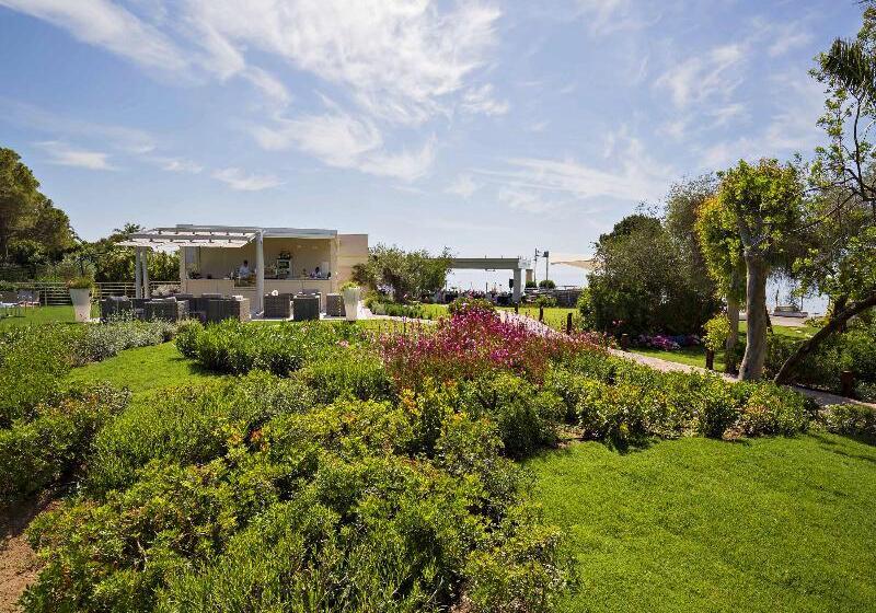 فندق Forte Village Resort Il Borgo