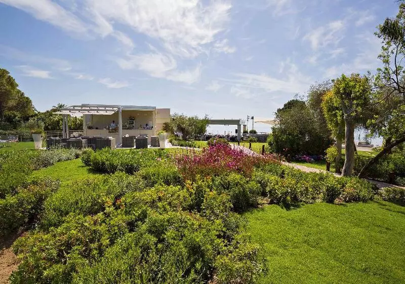 Отель Forte Village Resort   Il Borgo