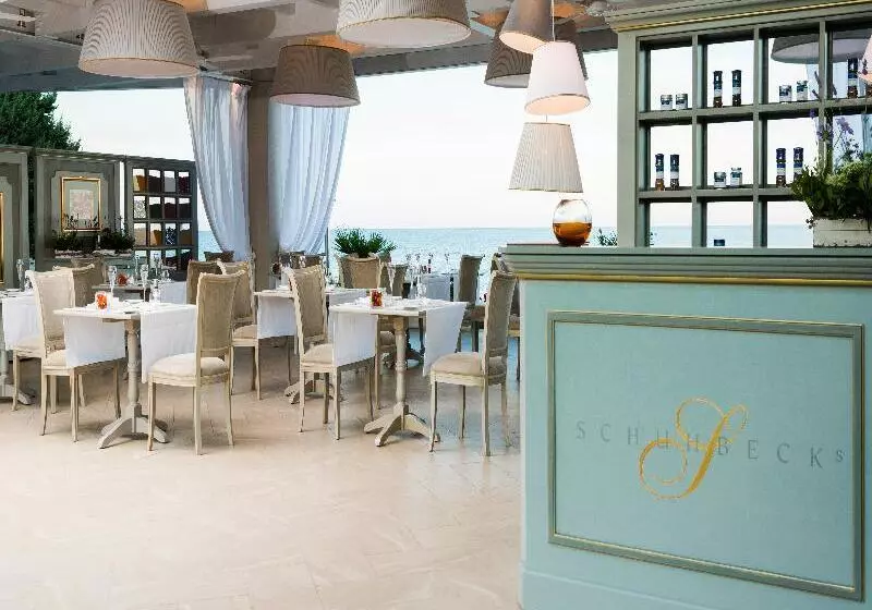 Отель Forte Village Resort   Il Borgo