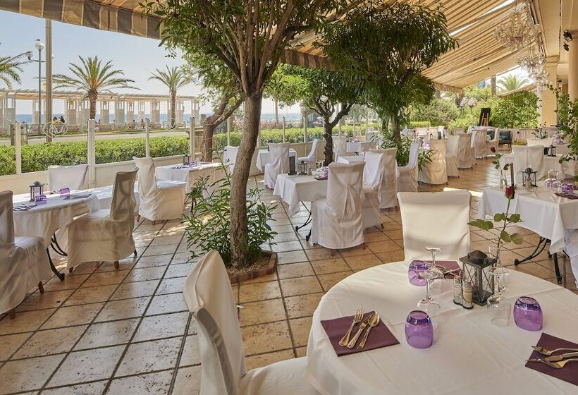 בית מלון כפרי Le Royal Promenade Des Anglais