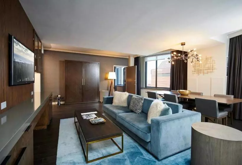 The Lofton Hotel, Tapestry Collection By Hilton