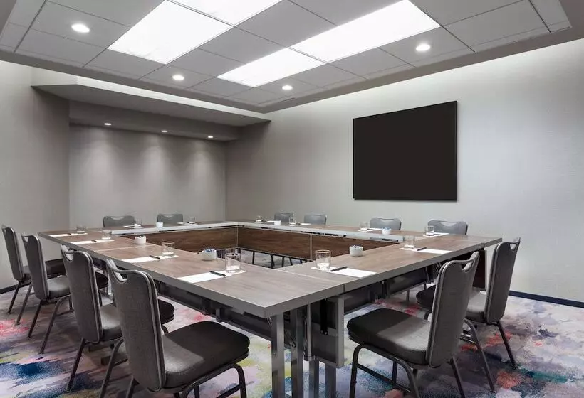 The Lofton Hotel, Tapestry Collection By Hilton