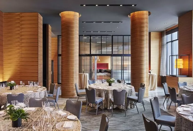 The Lofton Hotel, Tapestry Collection By Hilton