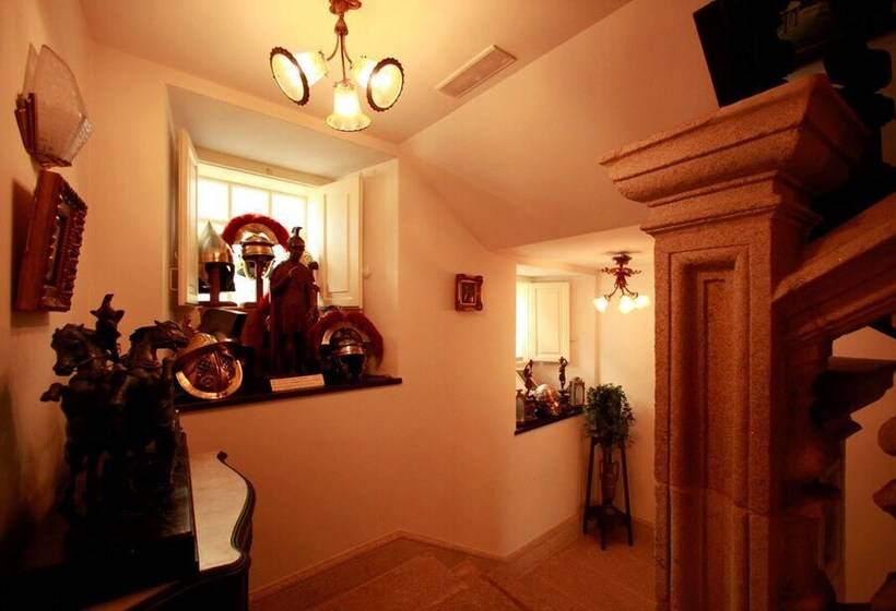 هتل Monumento Pazo De Orban