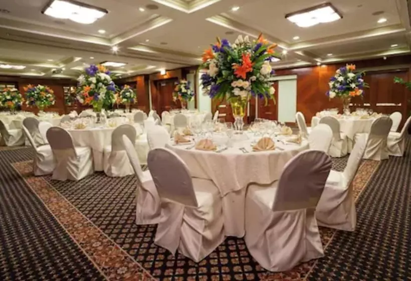 Отель Palace Guayaquil