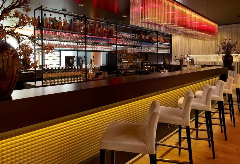 בית מלון כפרי Park Plaza Amsterdam Airport