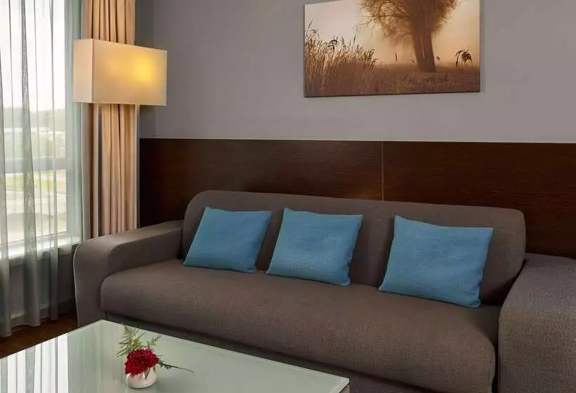 هتل Park Plaza Amsterdam Airport