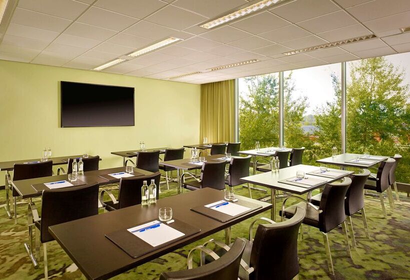 בית מלון כפרי Park Plaza Amsterdam Airport