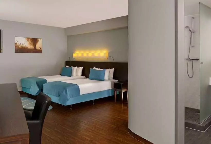 هتل Park Plaza Amsterdam Airport