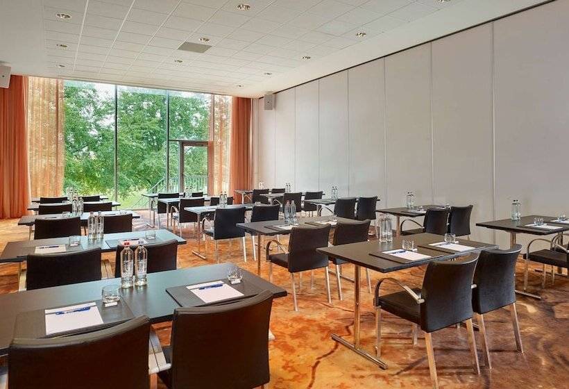 בית מלון כפרי Park Plaza Amsterdam Airport