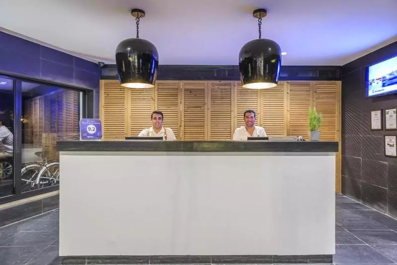 Отель Octant Praia Verde