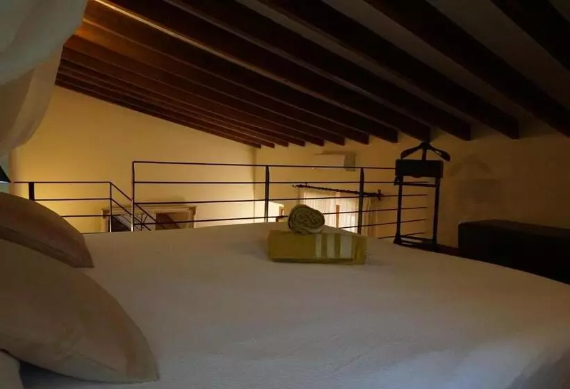 فندق ريفى Agroturismo Sa Pletassa