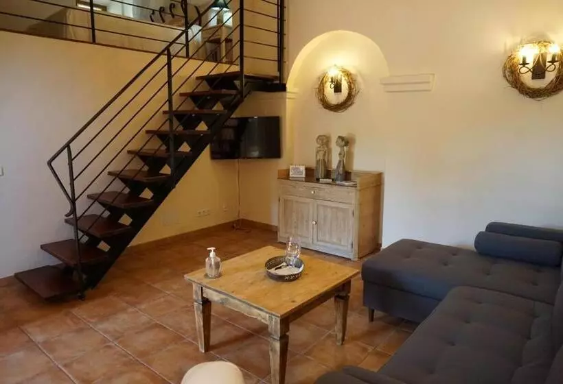 فندق ريفى Agroturismo Sa Pletassa