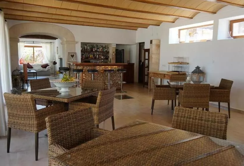 فندق ريفى Agroturismo Sa Pletassa