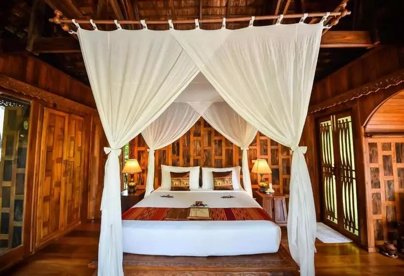 ホテル Santhiya Koh Phangan Resort And Spa