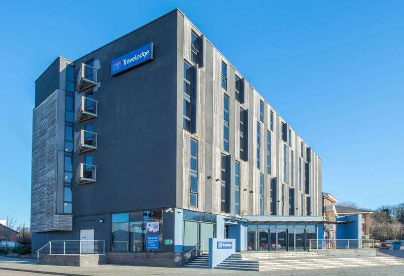Отель Travelodge Chatham Maritime