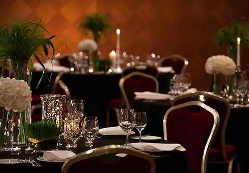 هتل Renartiss Isaakiy St. Petersburg