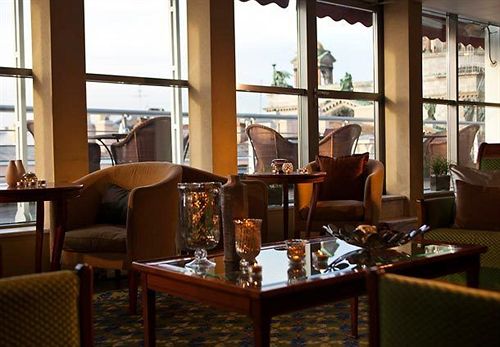 בית מלון כפרי Renartiss Isaakiy St. Petersburg