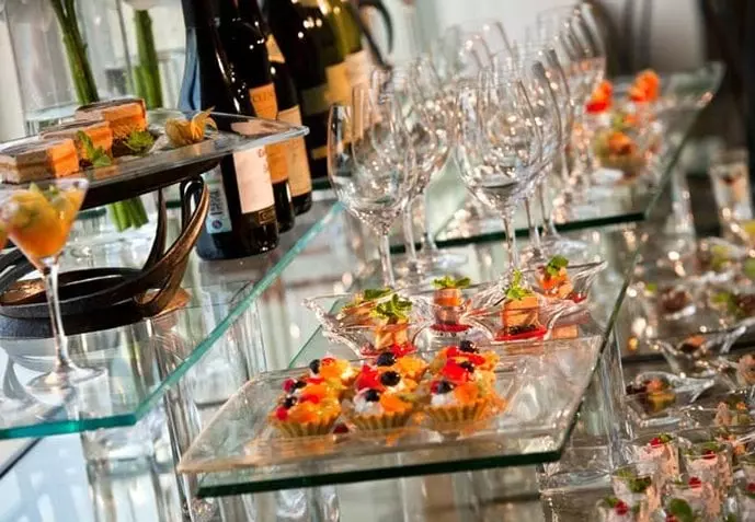 هتل Renartiss Isaakiy St. Petersburg