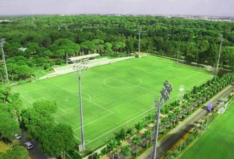 Resort Bellis Deluxe Hotel & Heated For Winter Aqua Park