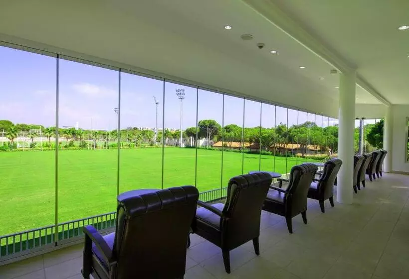 Resort Bellis Deluxe Hotel & Heated For Winter Aqua Park