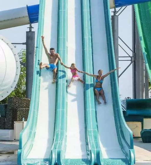 Resort Bellis Deluxe Hotel & Heated For Winter Aqua Park