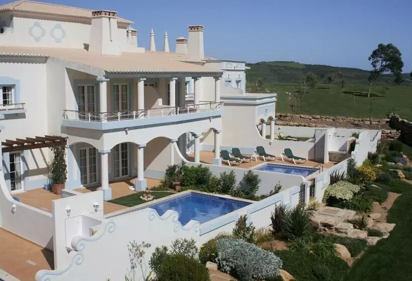 Курорт Quinta Da Encosta Velha Golf & Leisure Village