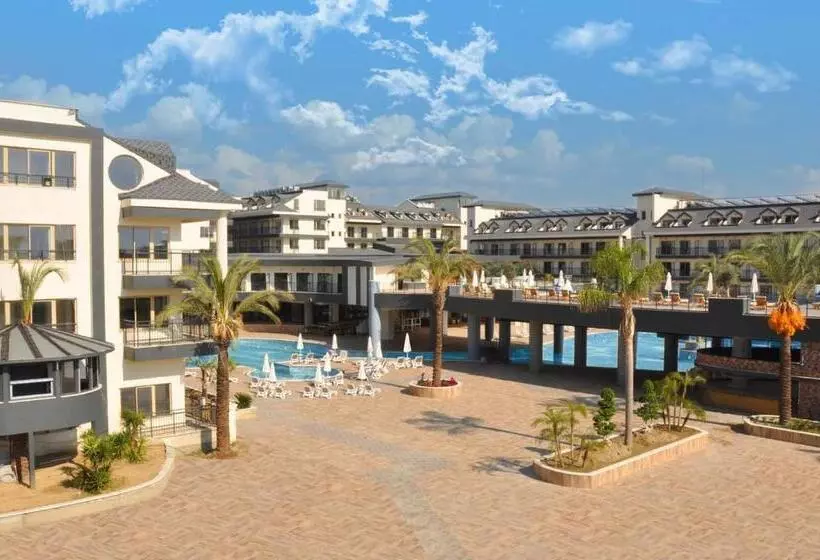 Hotelli Dream World Palace
