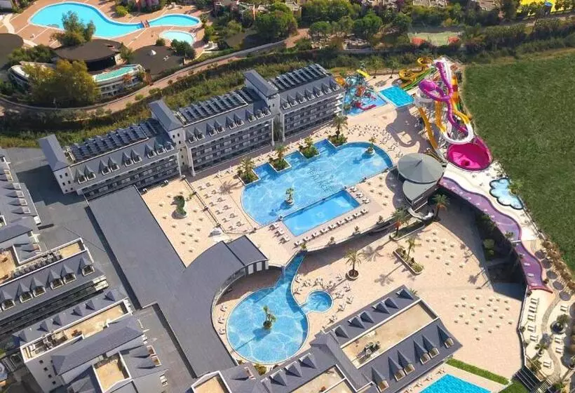 Hotelli Dream World Palace