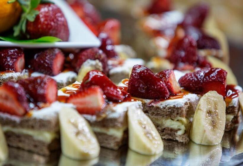 هتل Alaiye Kleopatra