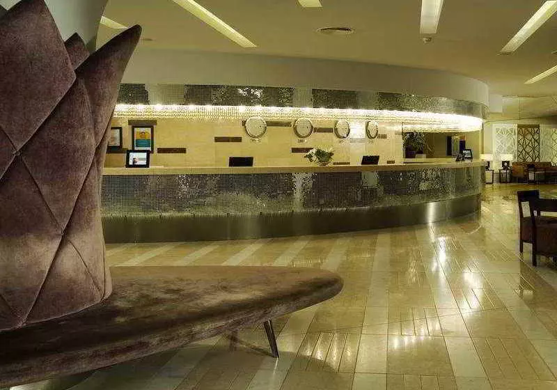 Hotel Blue Waters Club