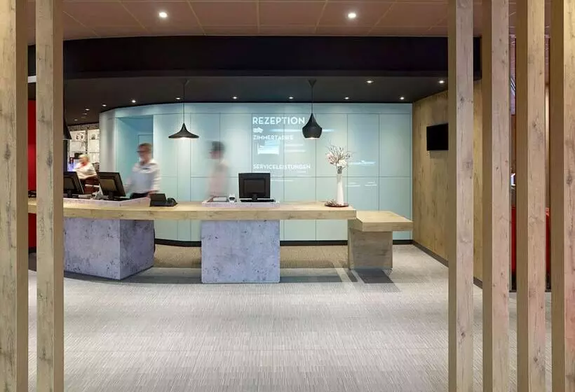 בית מלון כפרי Ibis Köln Centrum