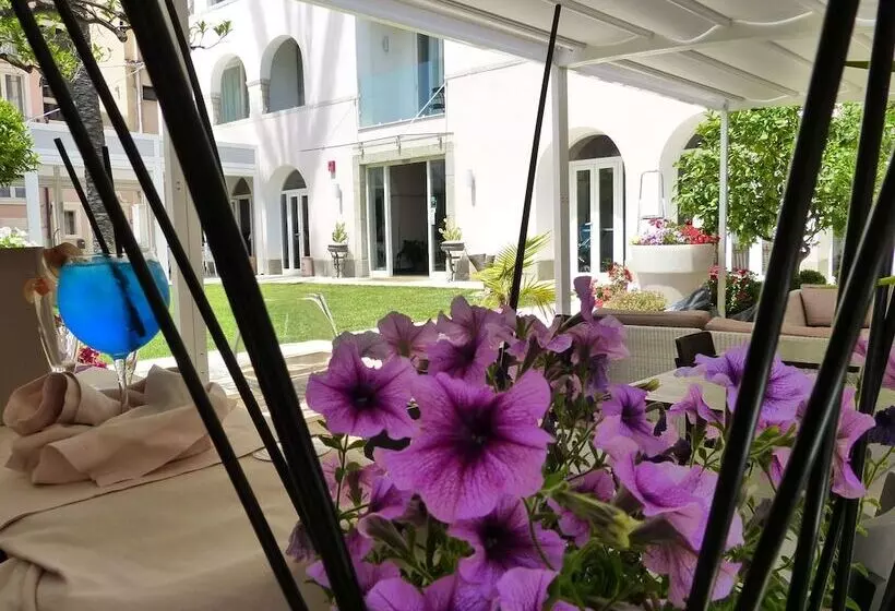 Hotel Il Piccolo Giardino Gh Superior