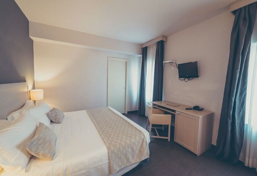 Otel Il Piccolo Giardino Gh Superior